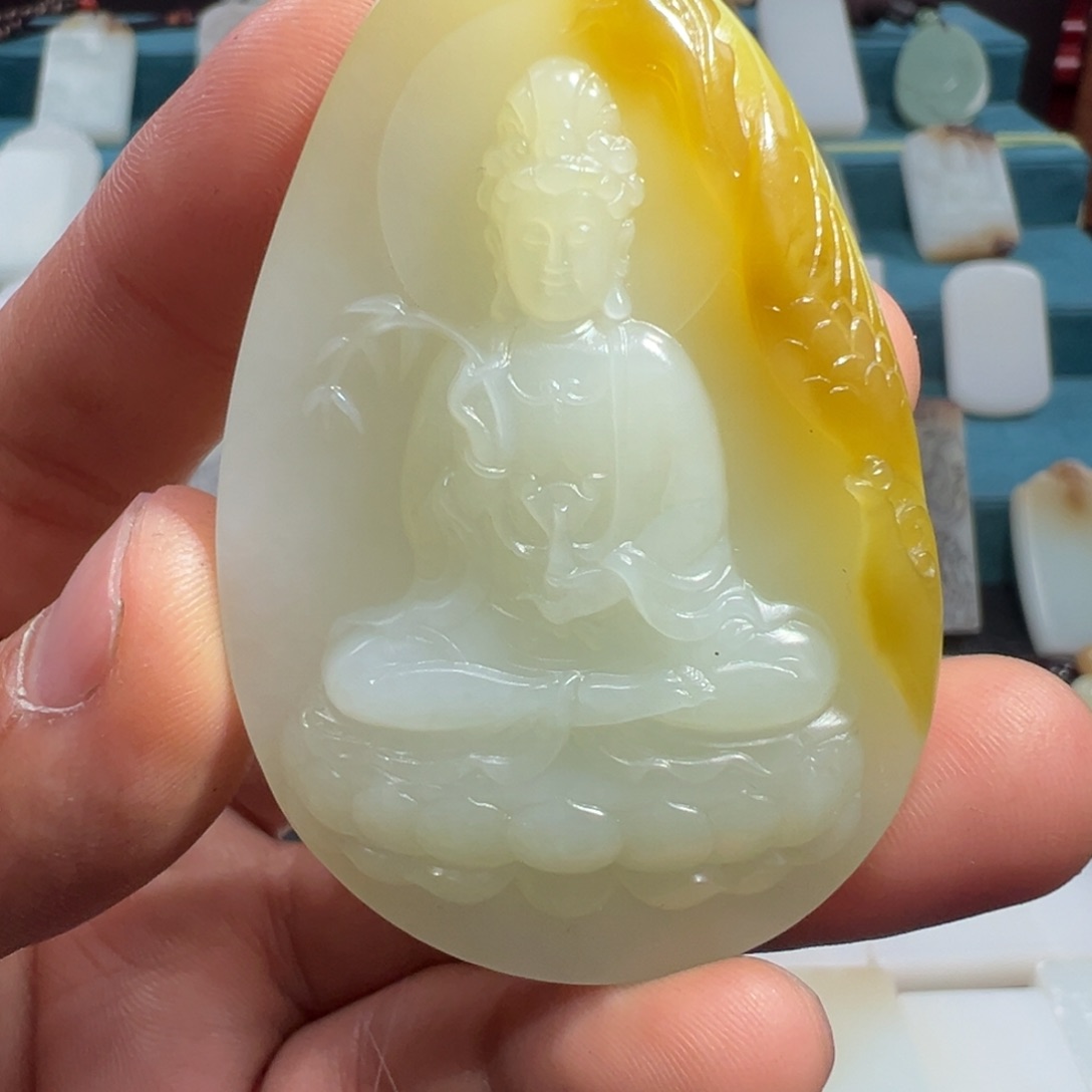 和田玉未镶嵌颈饰