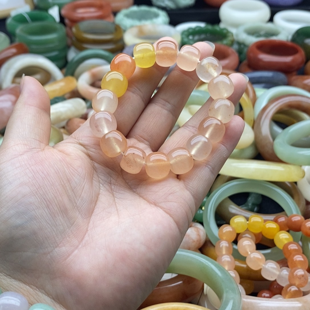 幸***子石英质玉未镶嵌手镯