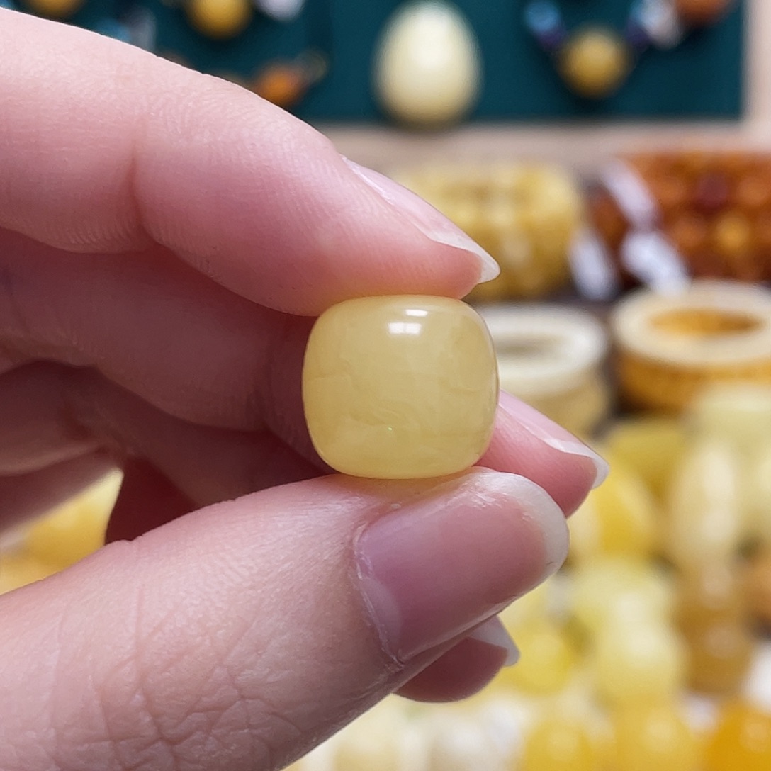 蜜蜡未镶嵌珠宝奇石12.9*11.9mm老型 福利