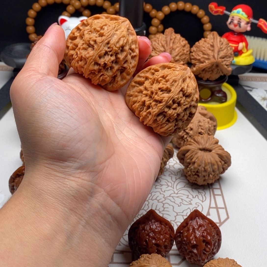 十***室桃核吊坠南疆石48