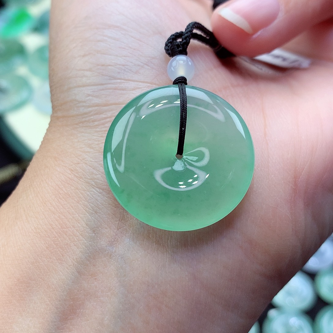 翡翠颈饰未镶嵌尺寸26.3-5.6