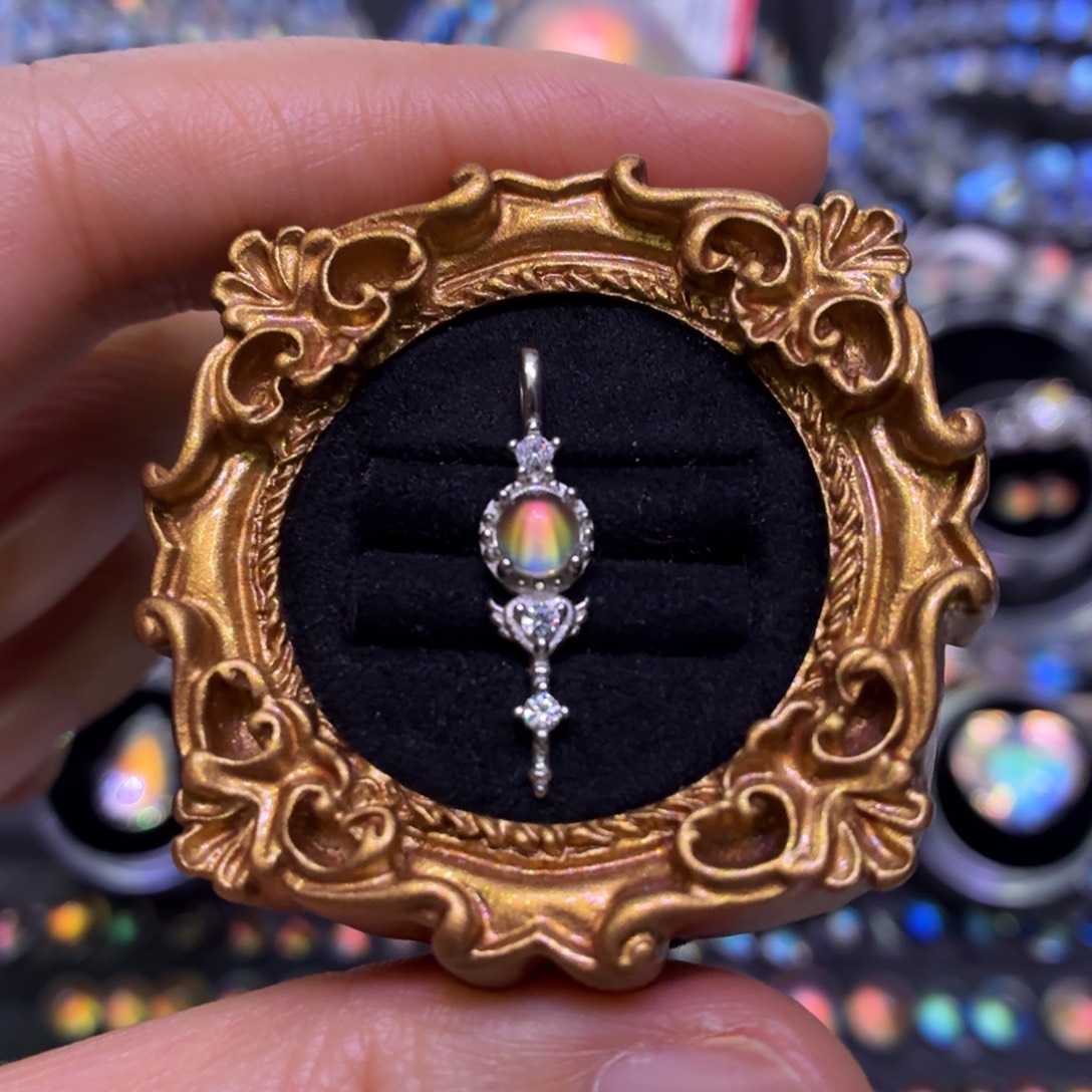 吊坠(不含链)月光石银S925镶嵌马岛吊坠