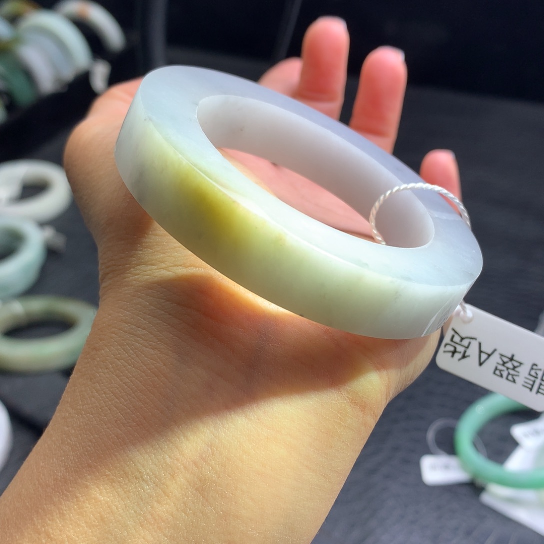 定制翡翠未镶嵌定制翡翠A货手镯