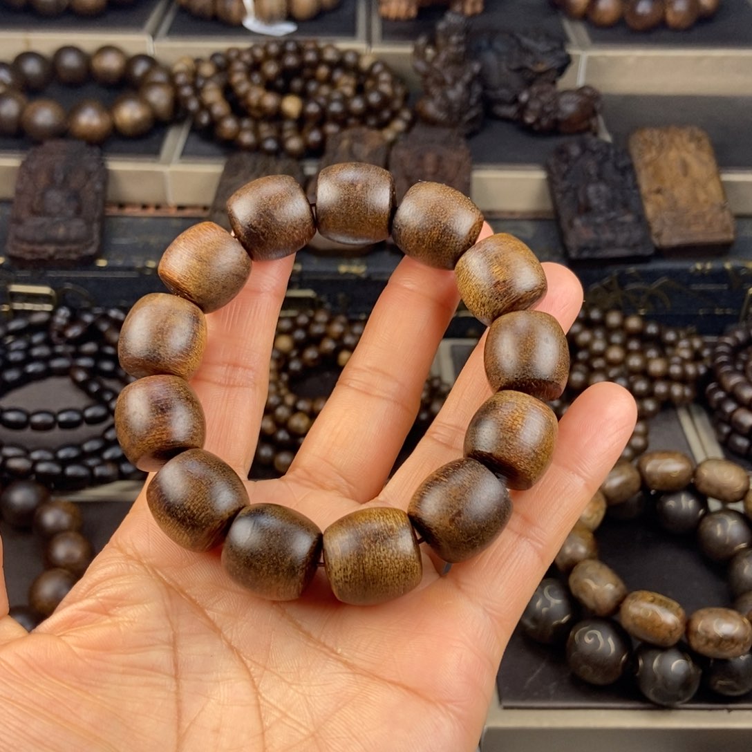 沉香手串福**行越南芽庄白棋