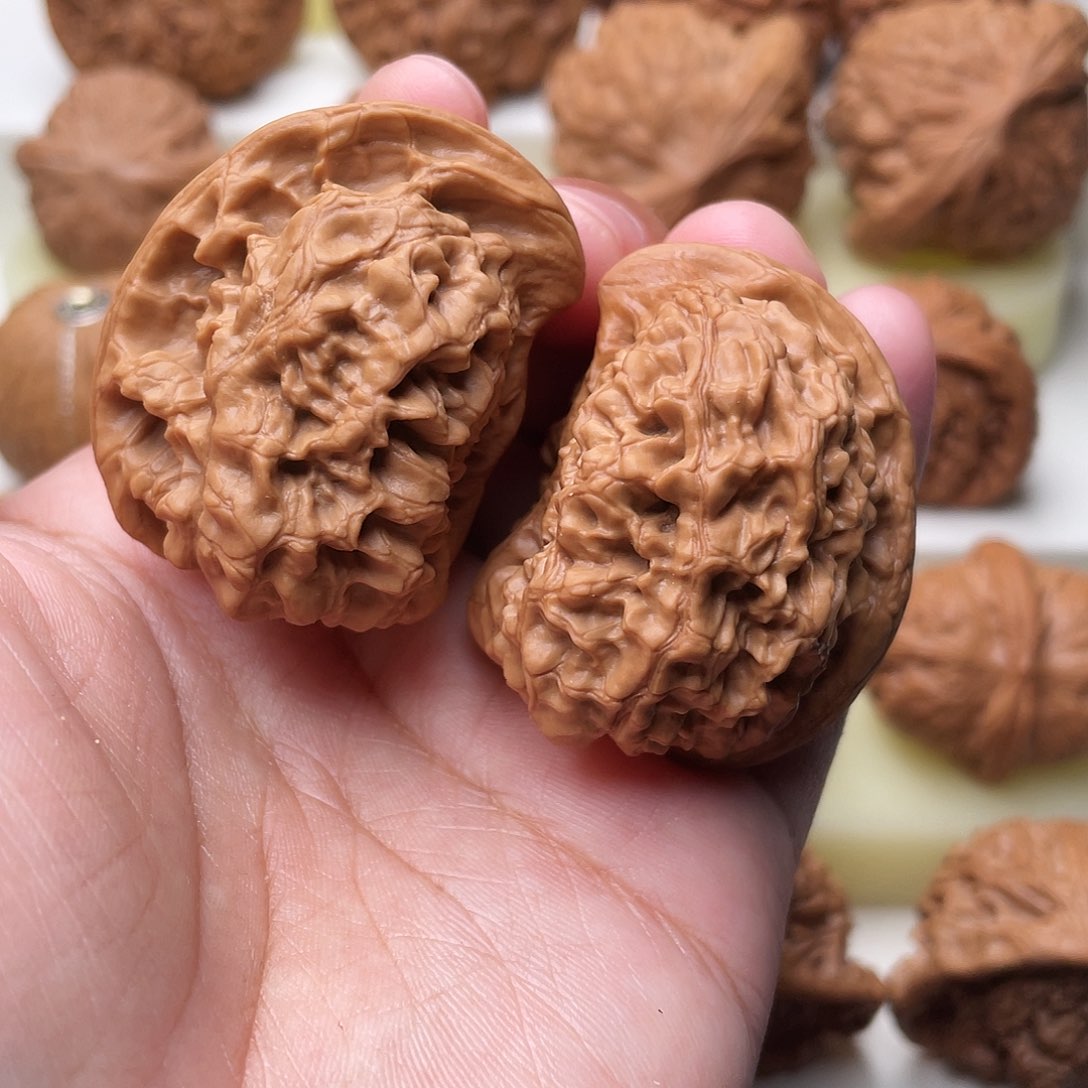 文玩核桃把件用****9座山雕