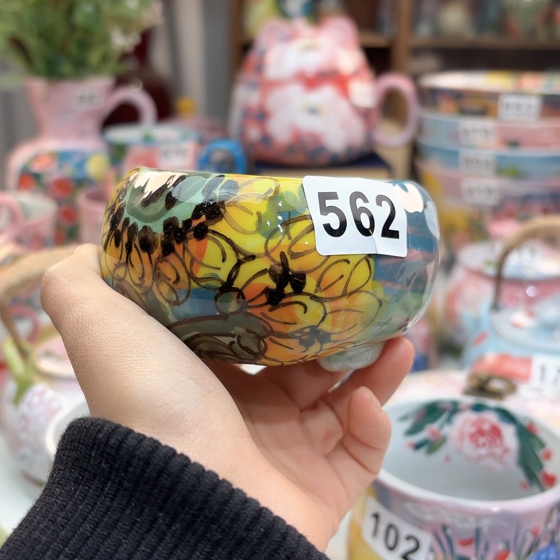 瓷片bbhhjjjjjjjjjhhhj