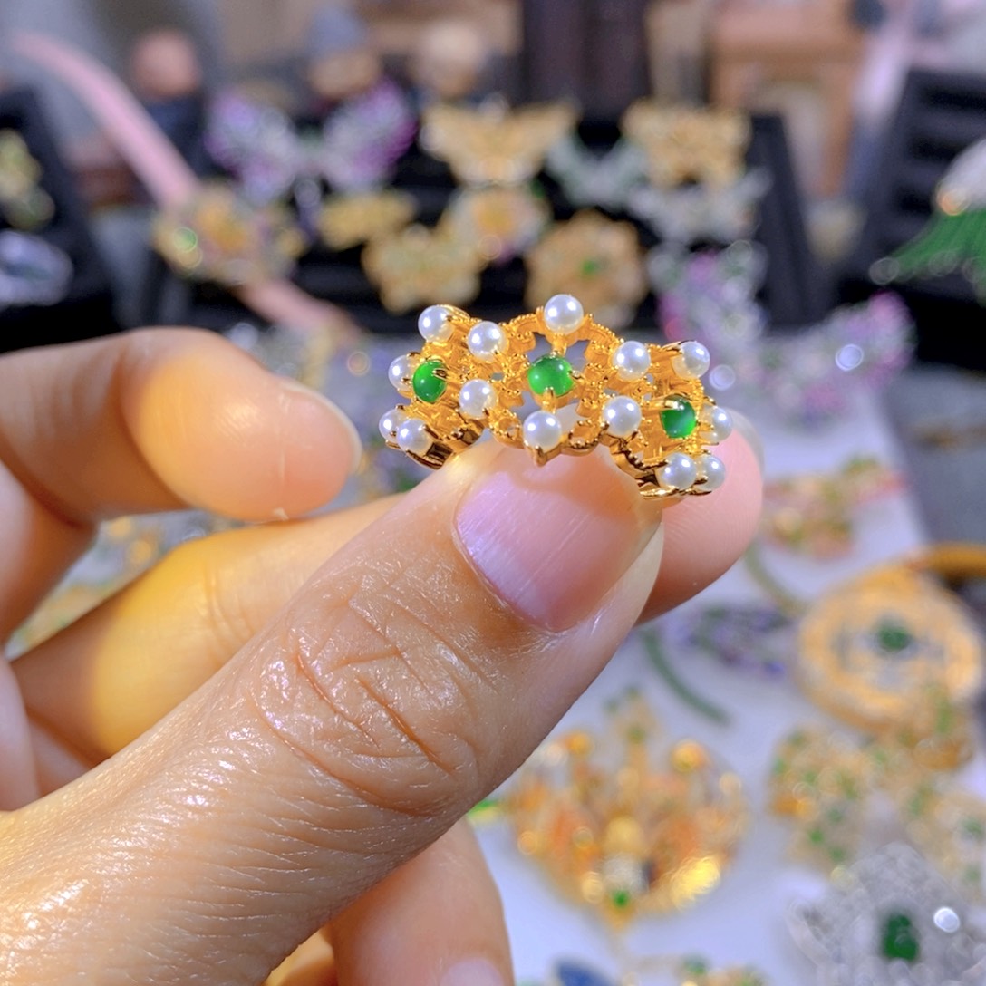 颈饰银S925镶嵌翡翠