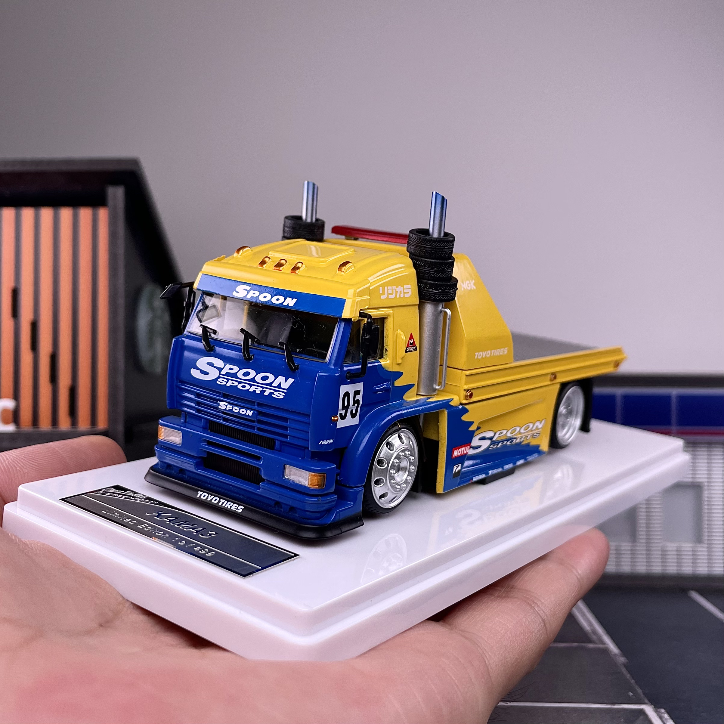 【壹童现货】SW & SH 1:64 KamaZ卡玛兹 改装拖车卡车 合金汽车模型