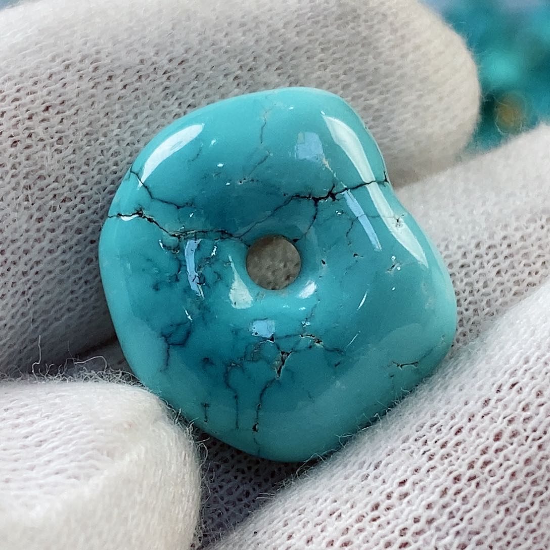 绿松石配饰未镶嵌