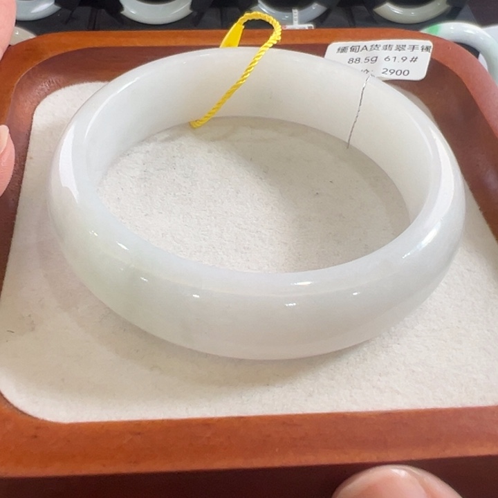 翡翠未镶嵌手镯翡翠