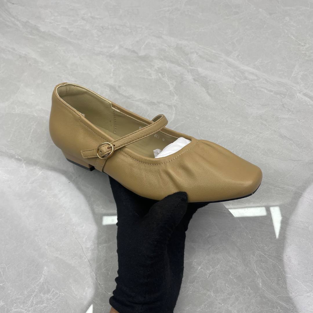 单鞋女（牛皮）89-319  （孤品）h区37码