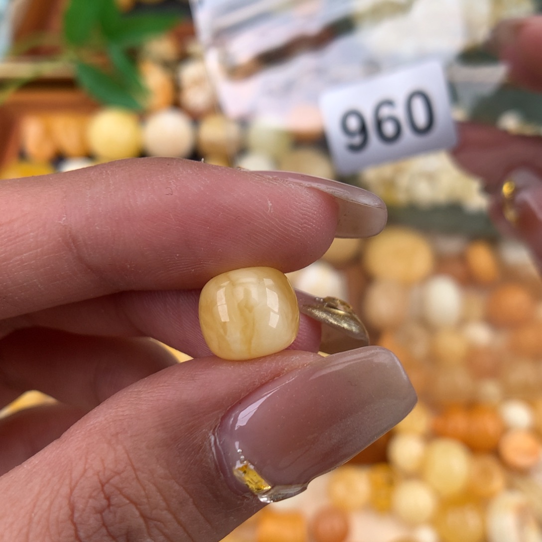 琥珀珠宝奇石未镶嵌1.0