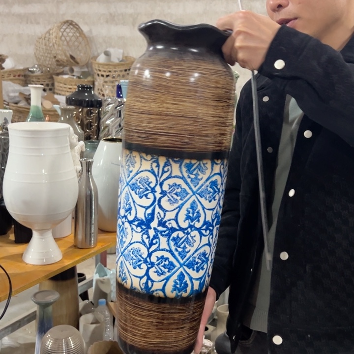 瓶高60口14公分微瑕捡漏低温瓷干