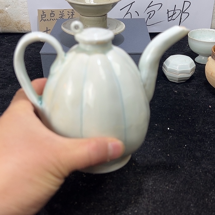 陶其他青白瓷梨瓜壶