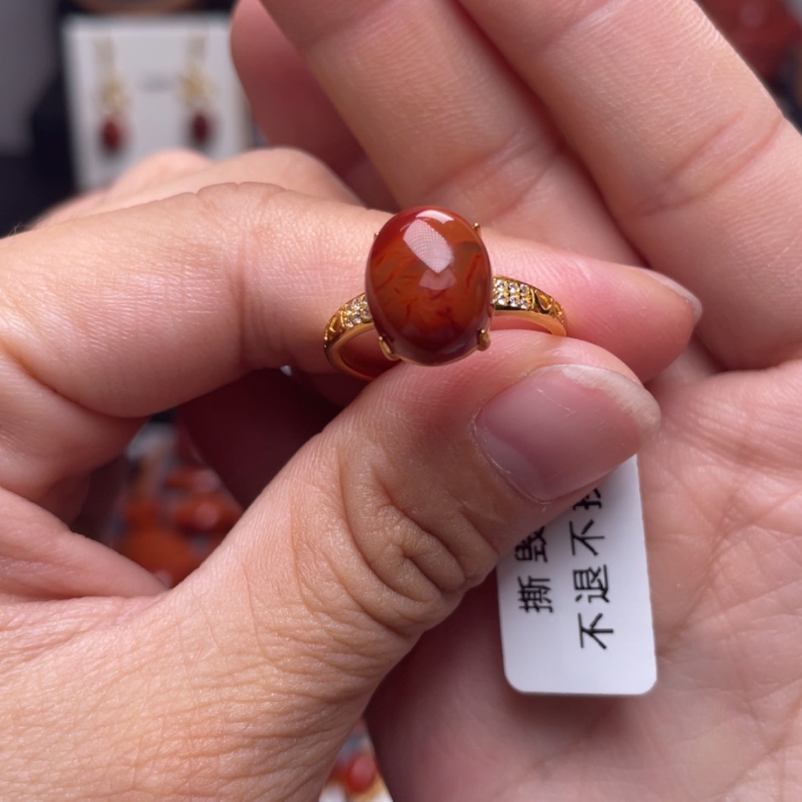 【闪购商品】银S925镶嵌蛋面戒指南红玛瑙