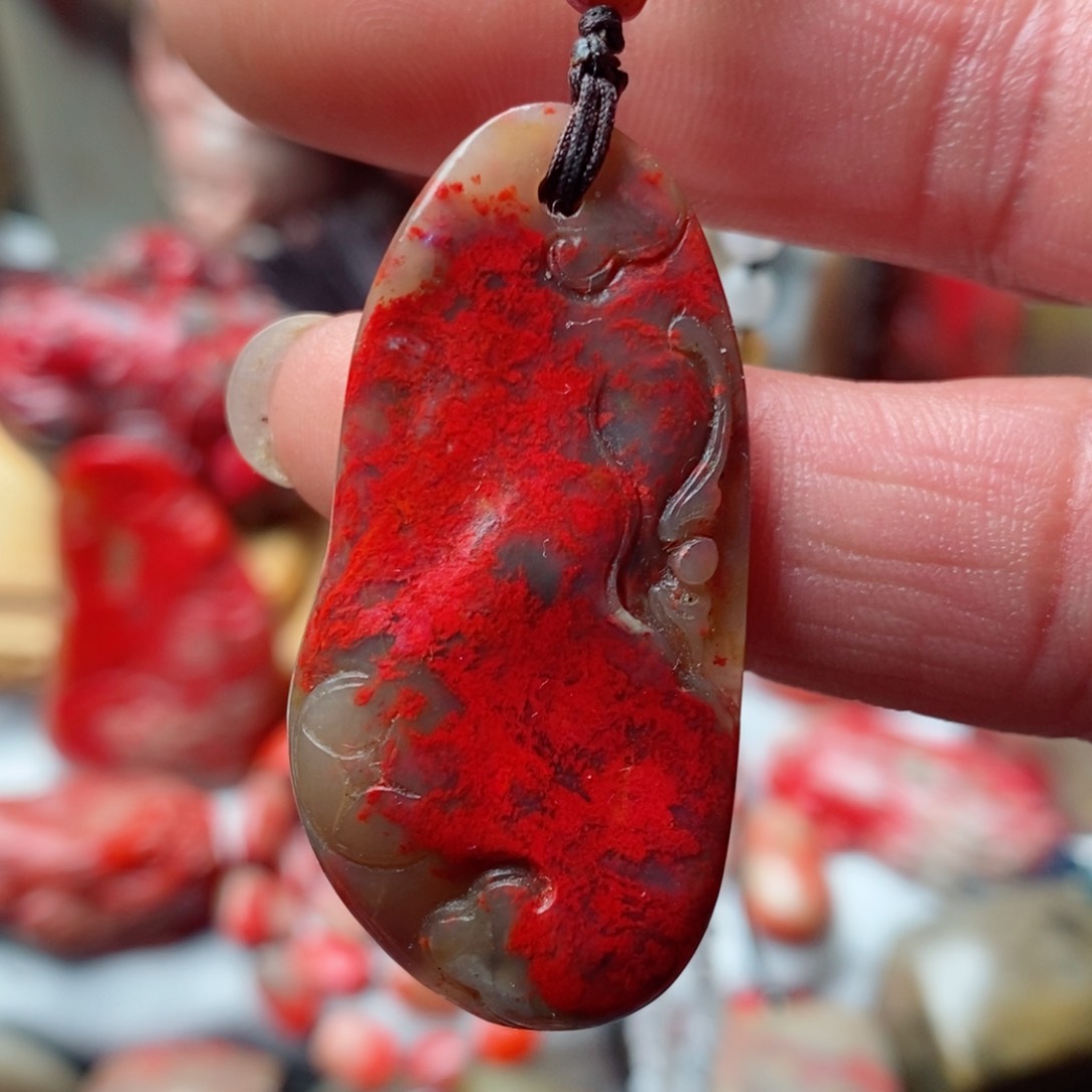 昌化鸡血石昌化鸡血石挂件