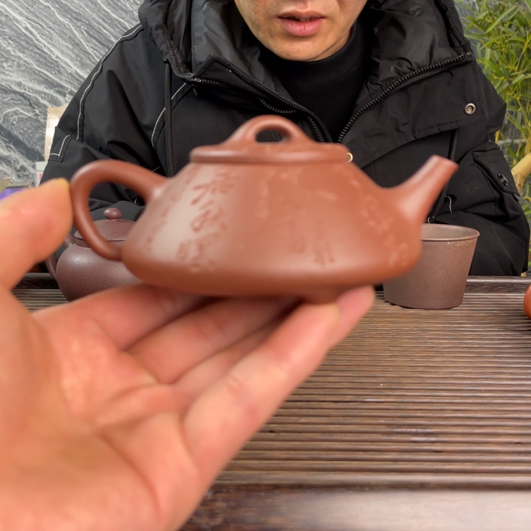 紫砂茶壶紫泥任瓢微瑕
