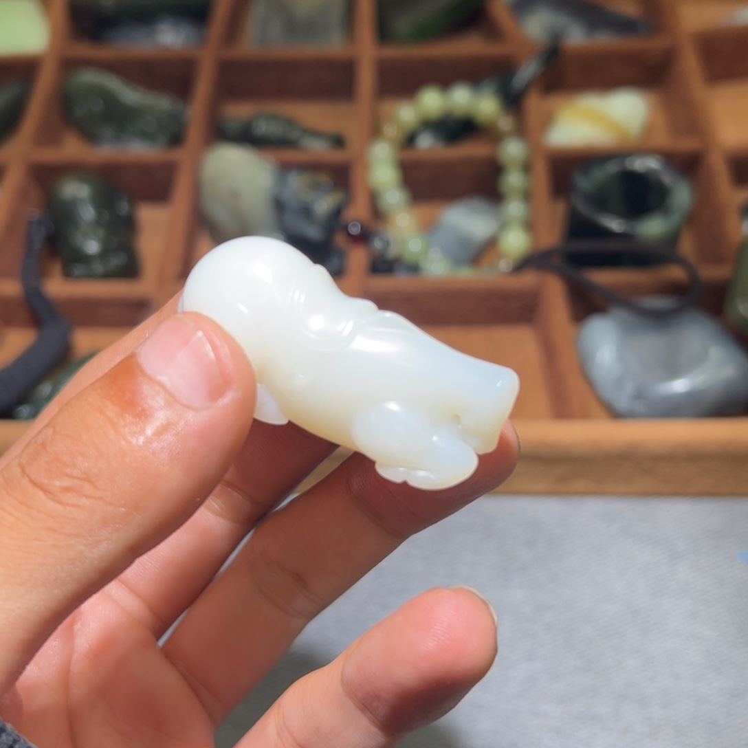 【闪购商品】和田玉手串未镶嵌一**光