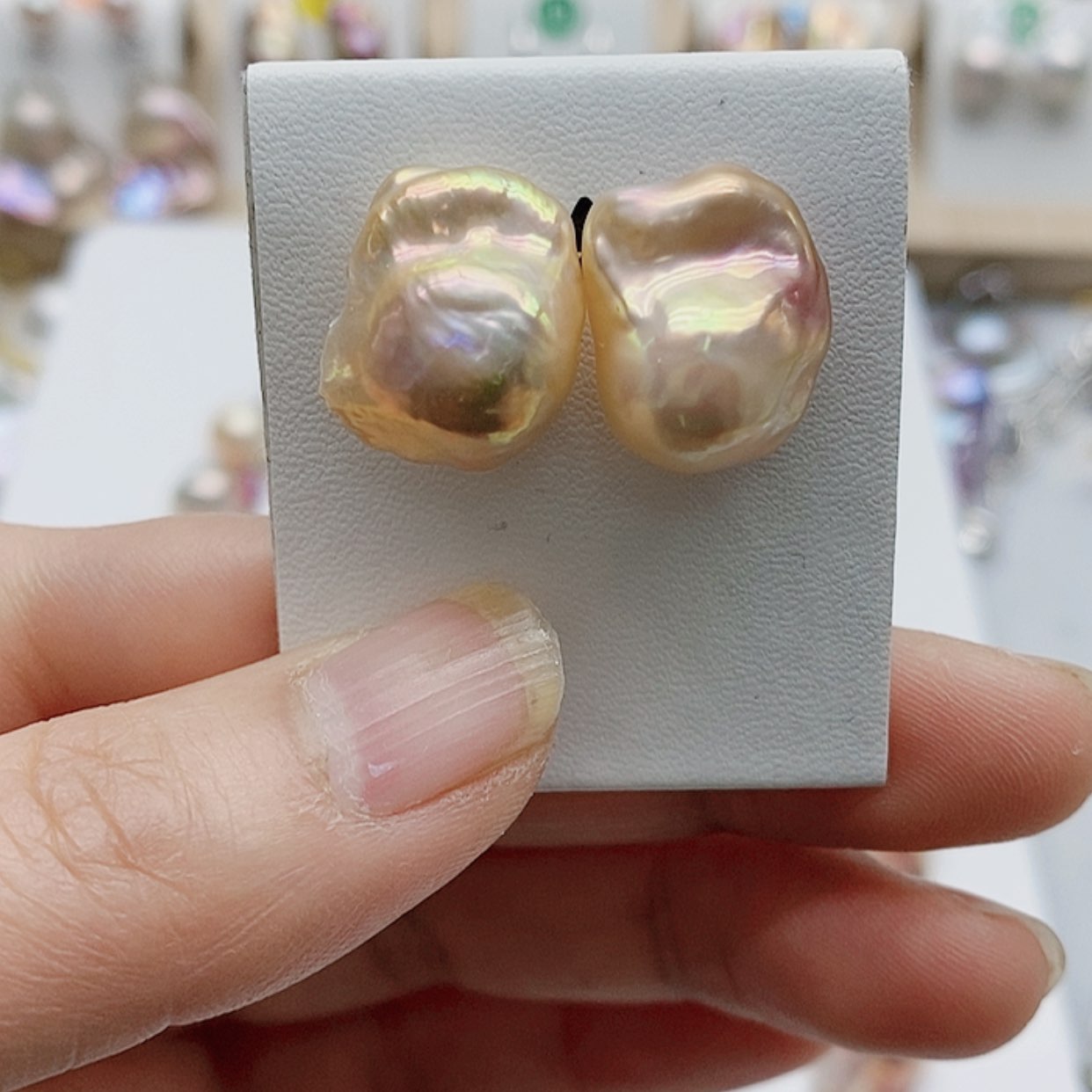 【闪购商品】银S925镶嵌淡水珍珠耳饰