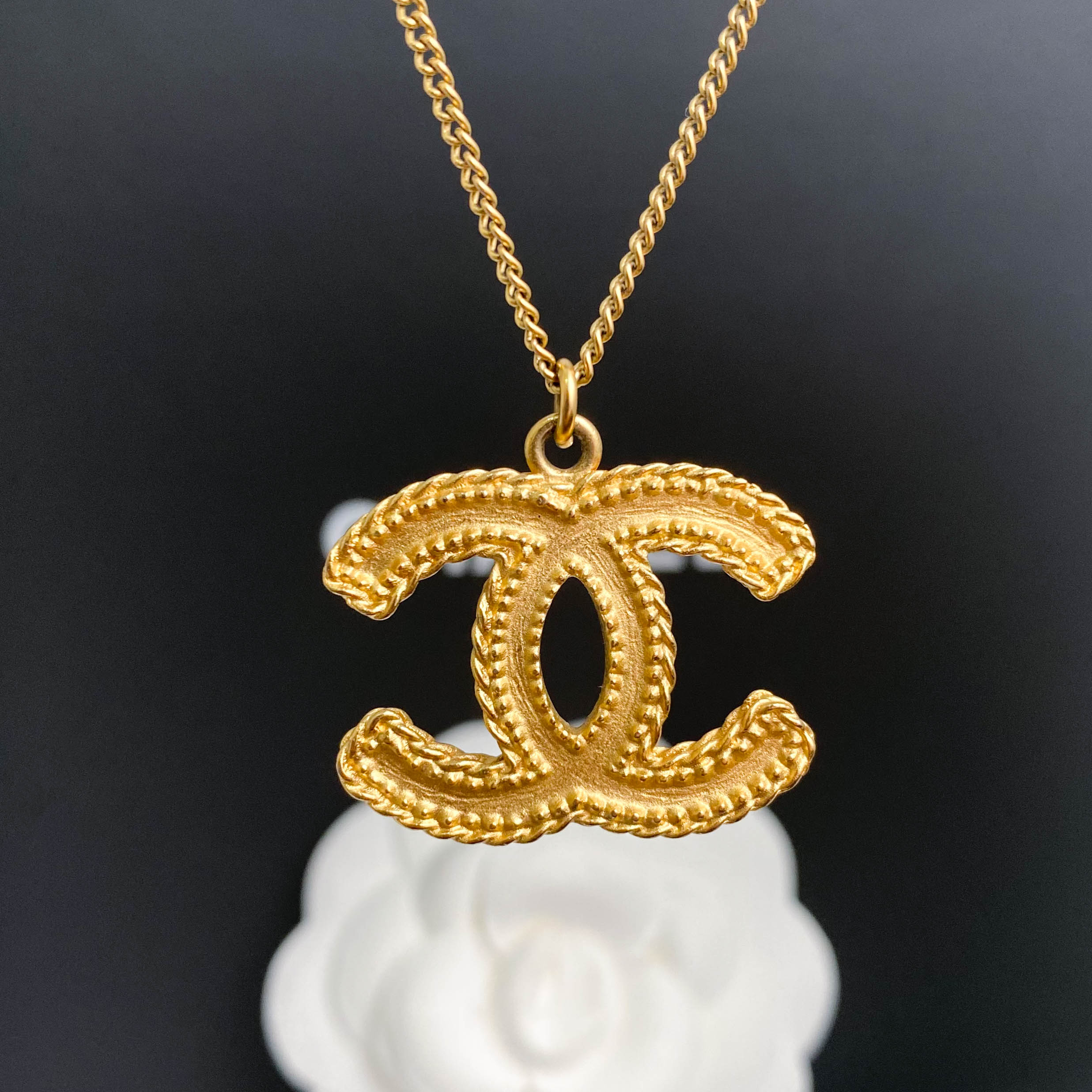 99新 Chanel/香奈儿  FL经典双C复古金色金属浮雕项链项链S6092