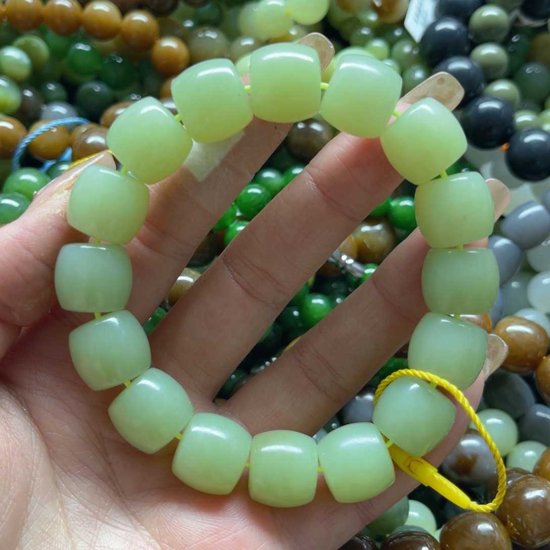 和田玉手链未镶嵌