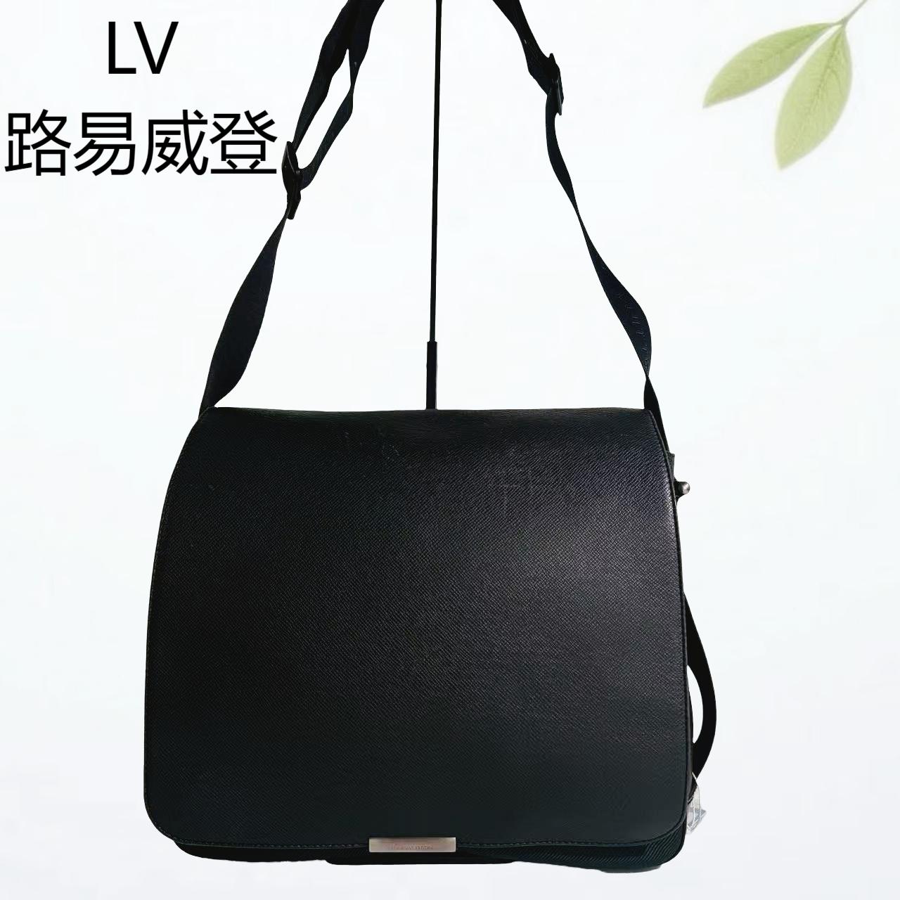 95新 LouisVuitton/路易威登 黑色男款斜挎包G25310307底长29X26