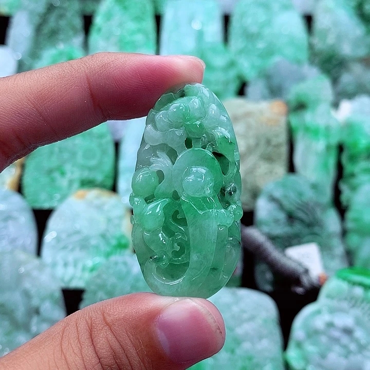 天然A货翡翠无相佛