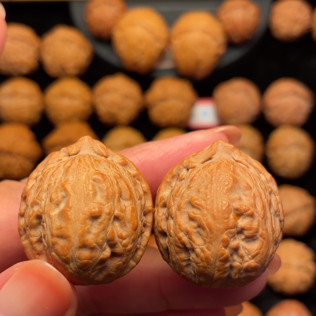 文玩核桃吊坠ooo7