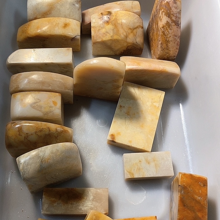巴林石印石卢*赟巴林石雕刻艺术品