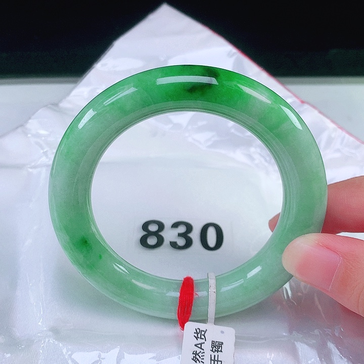 未镶嵌手镯（圆镯）翡翠55