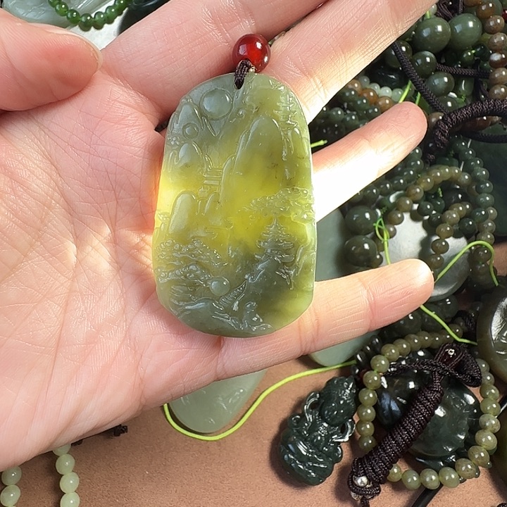 和田玉颈饰未镶嵌