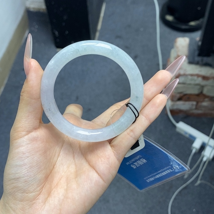 翡翠手镯未镶嵌54圆条
