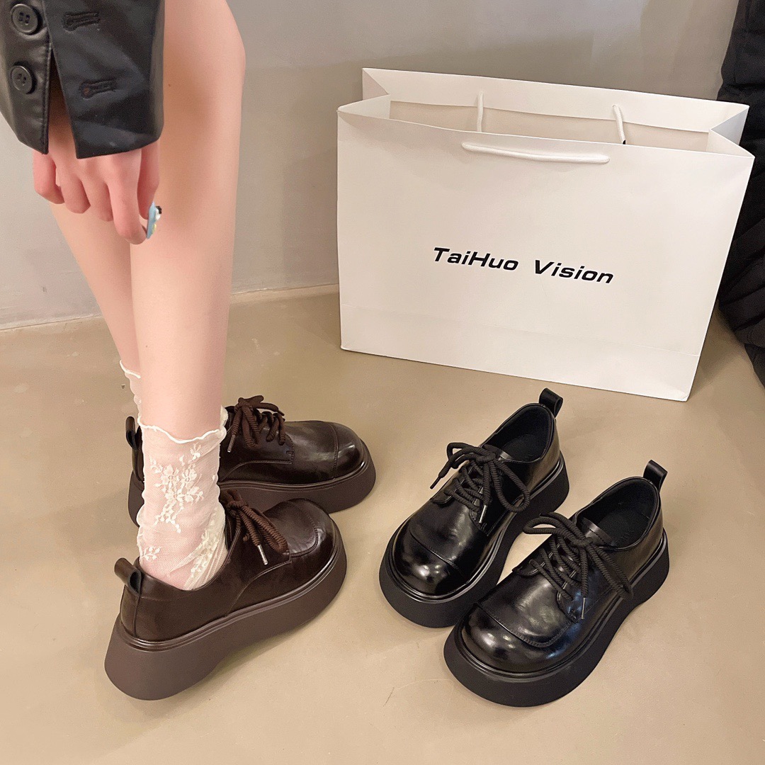 潮流伴侣2025早春新款厚底黑色单鞋英伦风黑色小皮鞋百搭乐福鞋