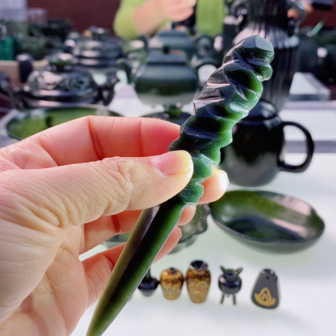 和田玉（青玉）摆件未镶嵌