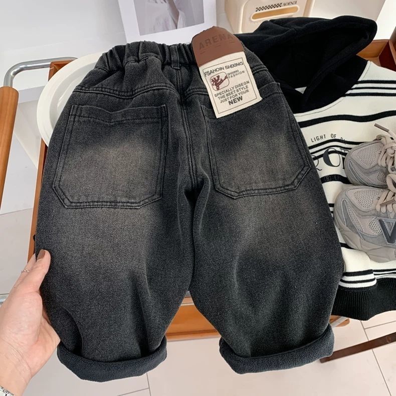 秋冬新款纯色牛仔裤男女童百搭时尚宽松版中小童黑色牛仔裤加绒款
