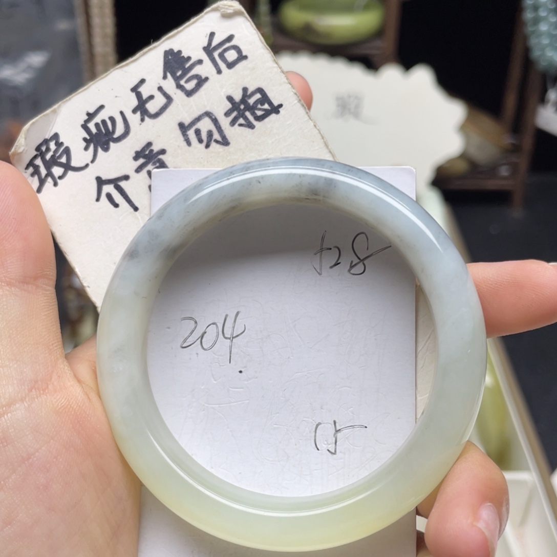 未镶嵌蛇纹石玉手镯