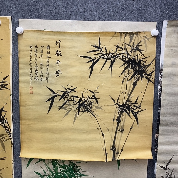 雨***露竖款新中式装饰画