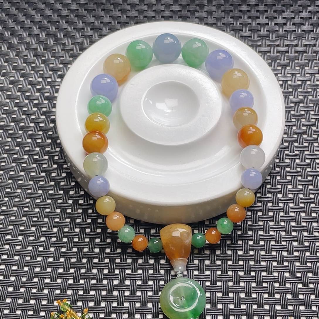 翡翠手链未镶嵌卡