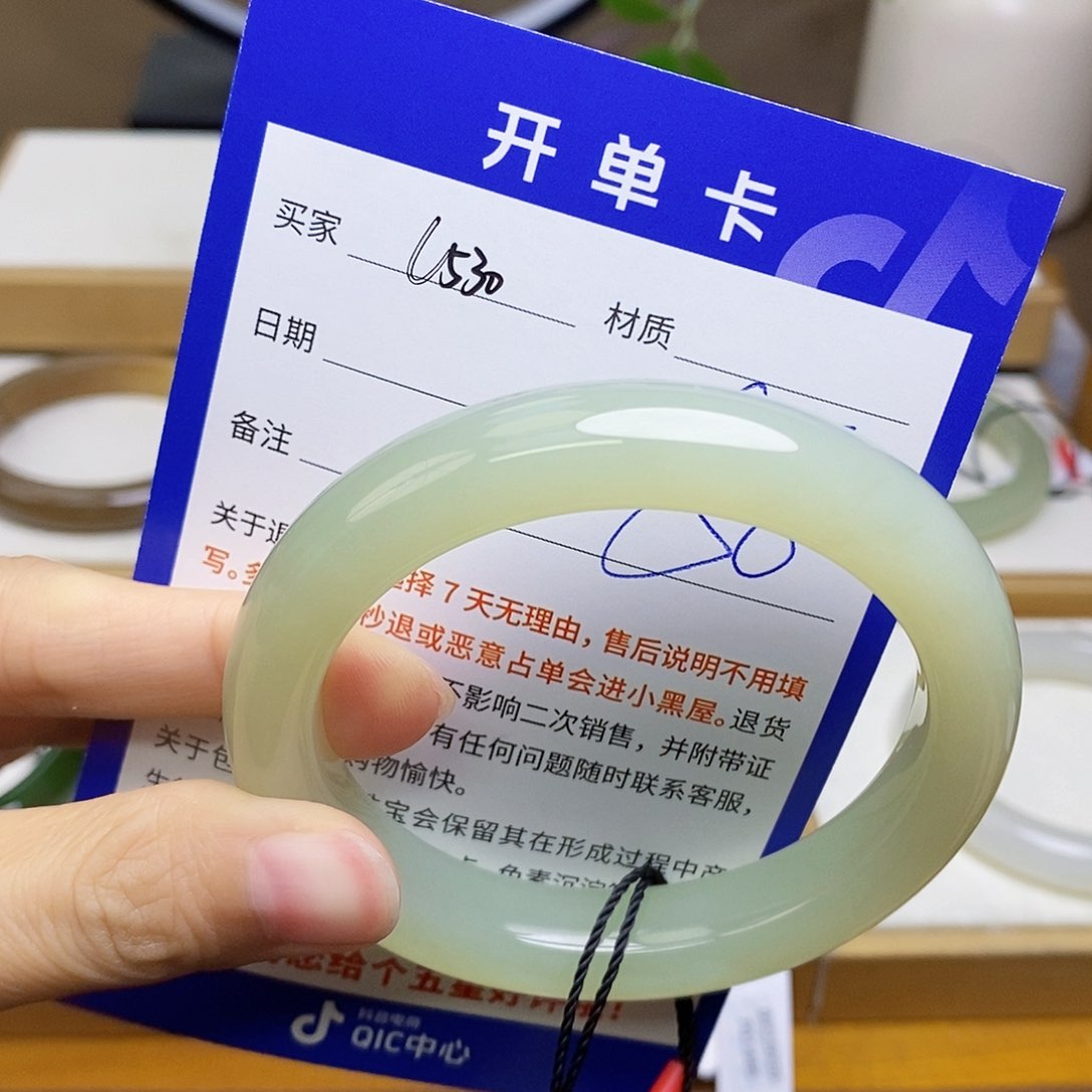 和田玉手镯未镶嵌sy