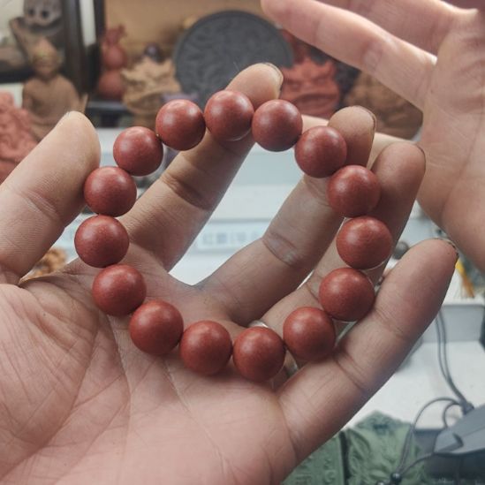 泥塑红麝香方1.5手串福利价