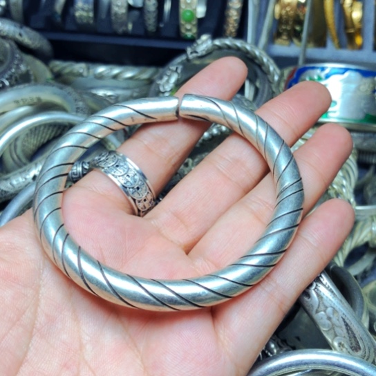 宝****纯手工制作工艺品