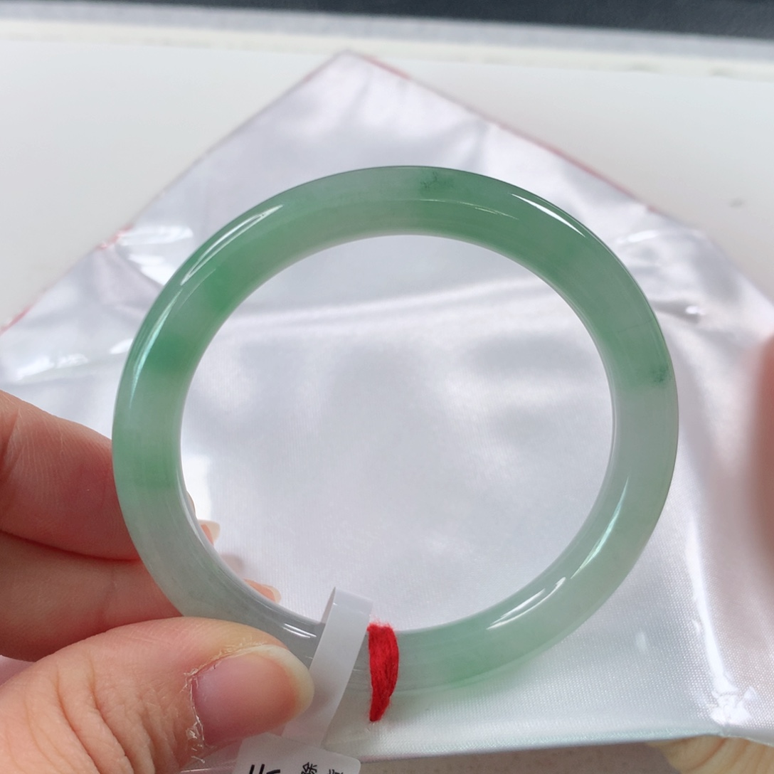 未镶嵌手镯（圆镯）翡翠286