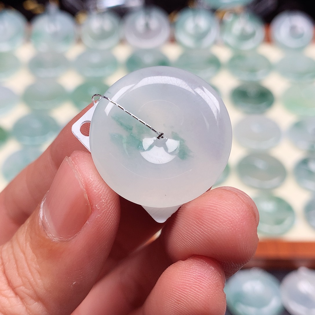 颈饰未镶嵌翡翠25.8-5.6mm