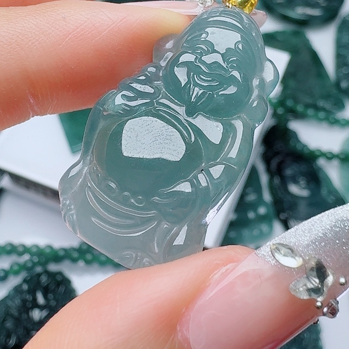 翡翠未镶嵌颈饰天然的A货翡翠多样性发其一 