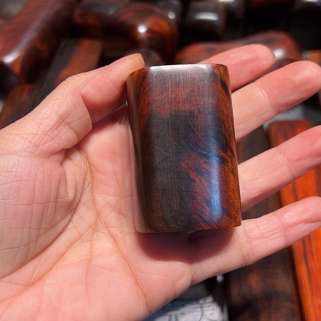 交趾黄檀（大红酸枝）莽*子