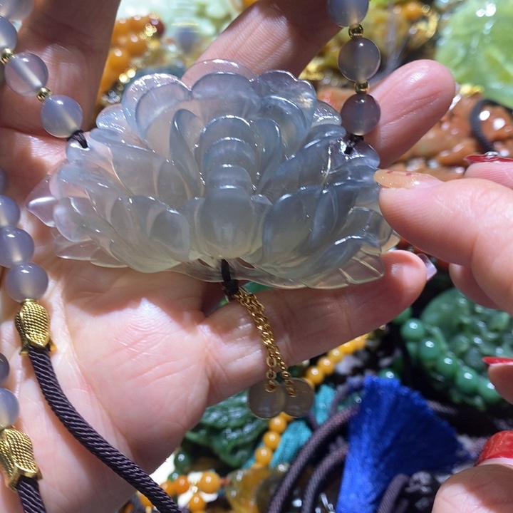 岫玉毛衣链未镶嵌