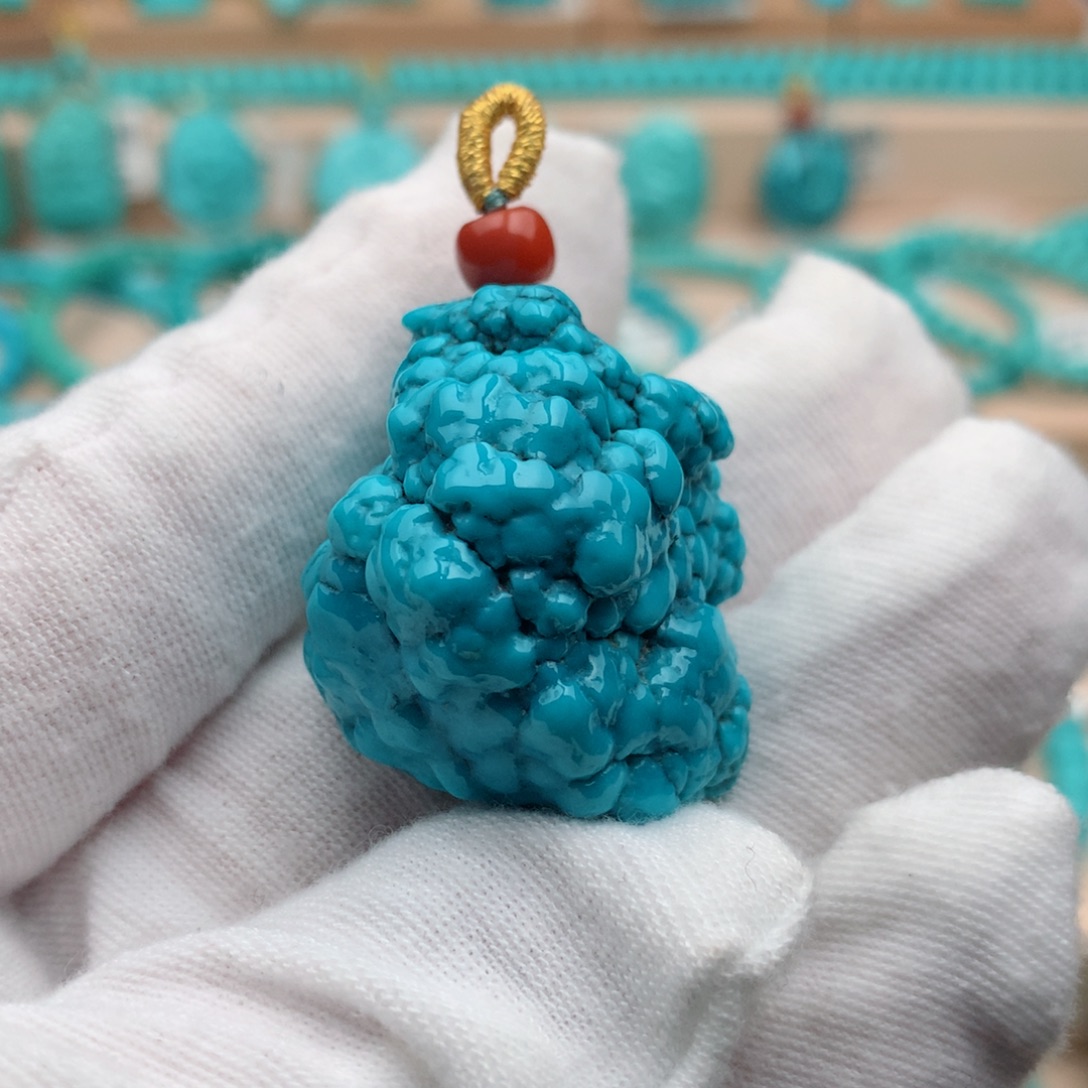 绿松石未镶嵌珠宝奇石24.4克