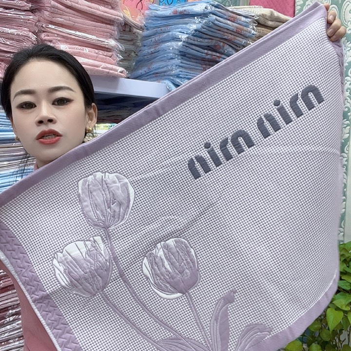 棉紫色郁金香重播