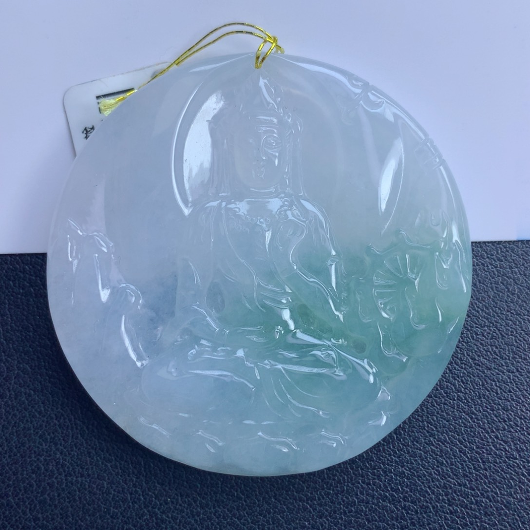 翡翠颈饰未镶嵌观音