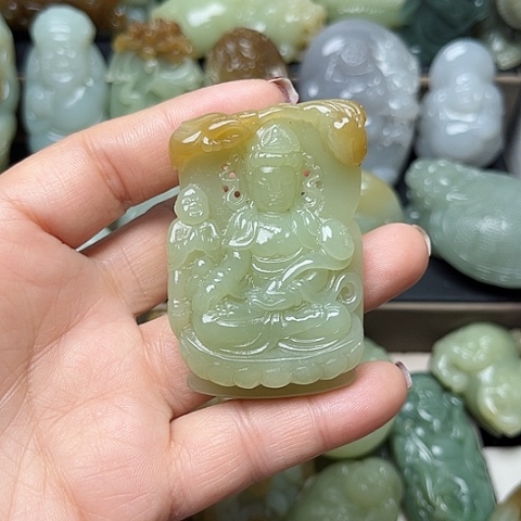 颈饰未镶嵌和田玉